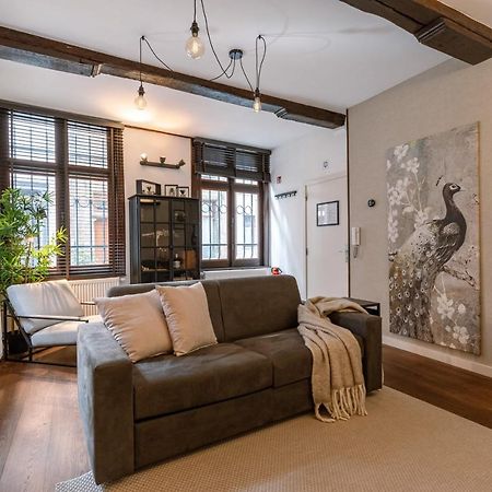 Authentic Apartment In The Heart Of Antwerp Luaran gambar