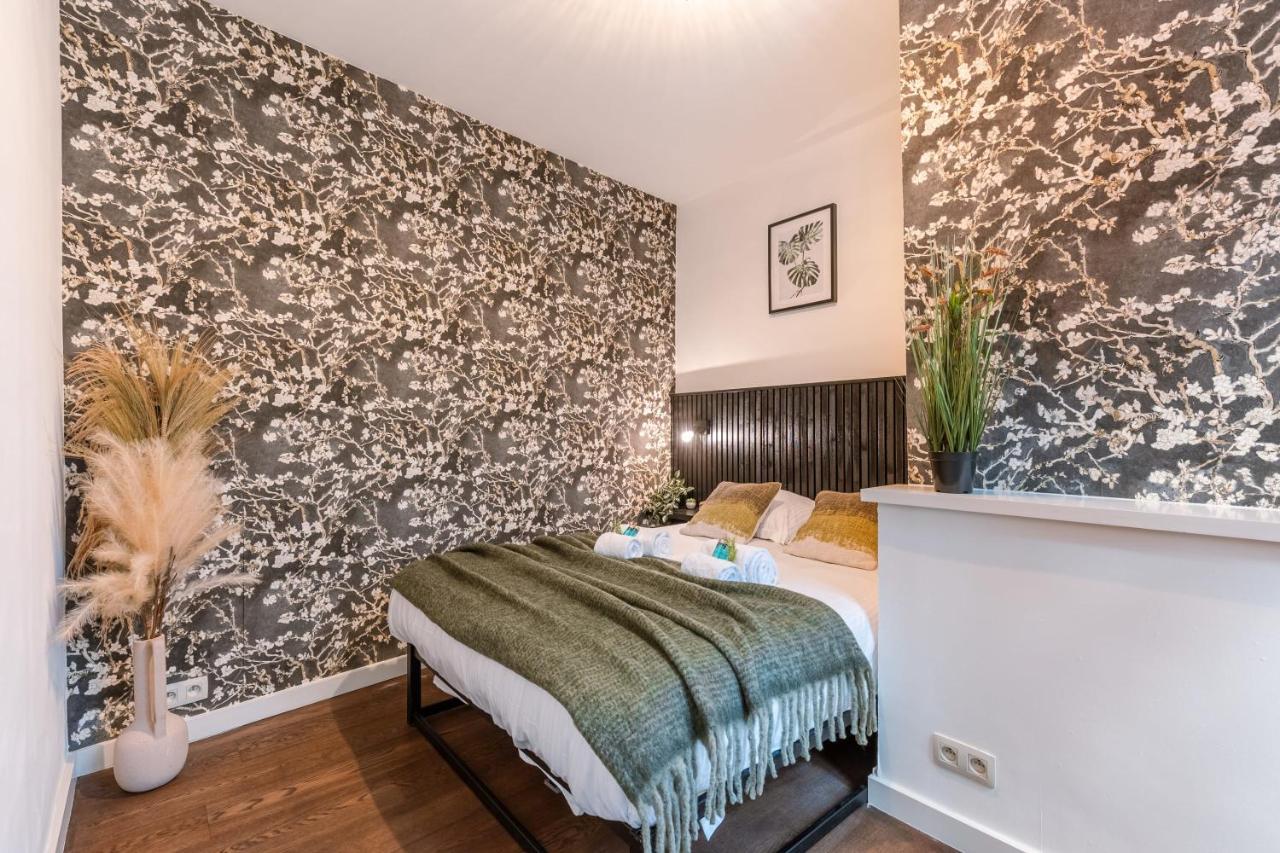 Authentic Apartment In The Heart Of Antwerp Luaran gambar